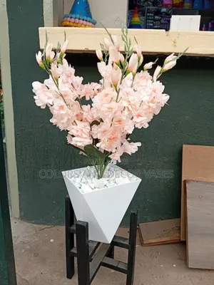Light Pink, Plastic Vase on Stand