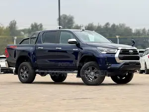 Toyota Hilux 2020 Blue