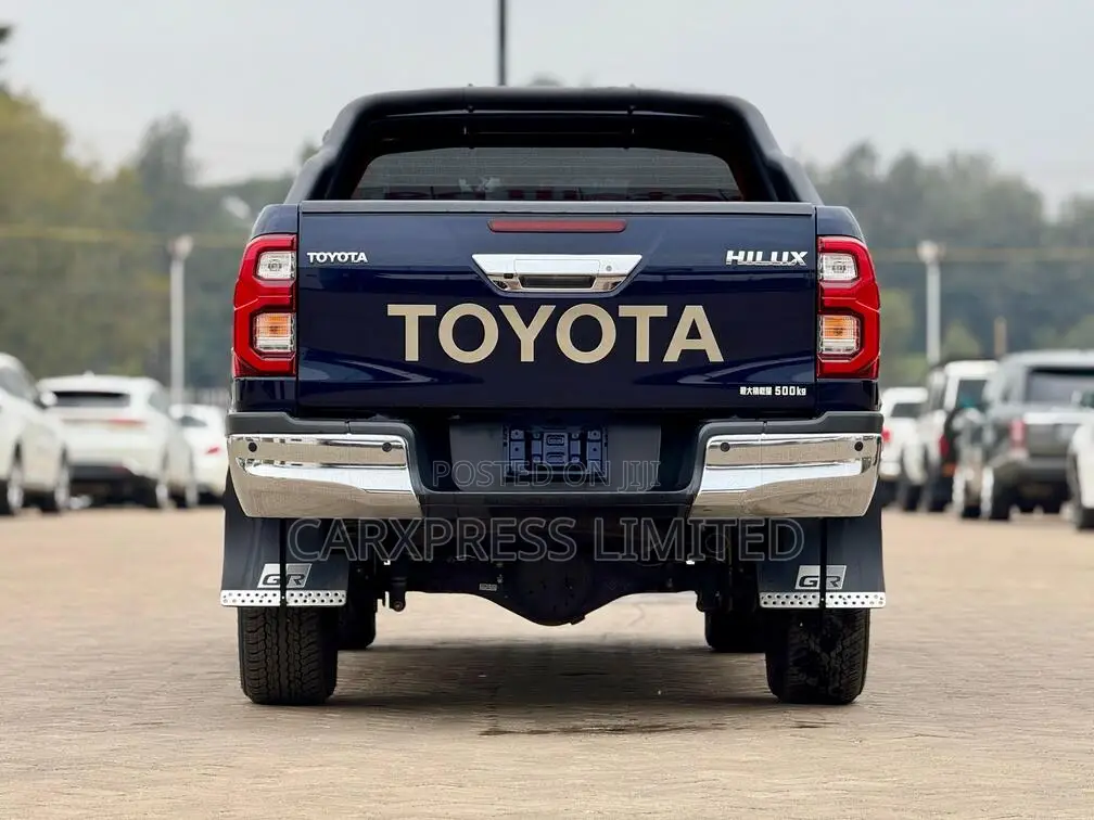 Toyota Hilux 2020 Blue