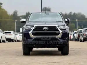 Toyota Hilux 2020 Blue