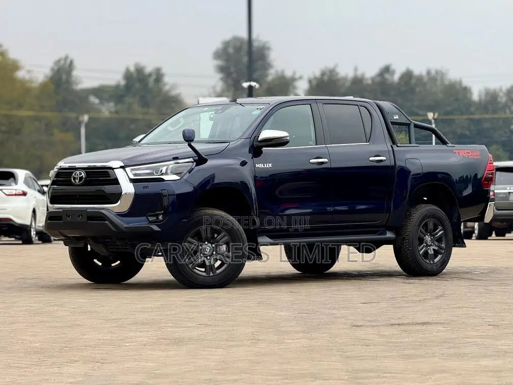 Toyota Hilux 2020 Blue