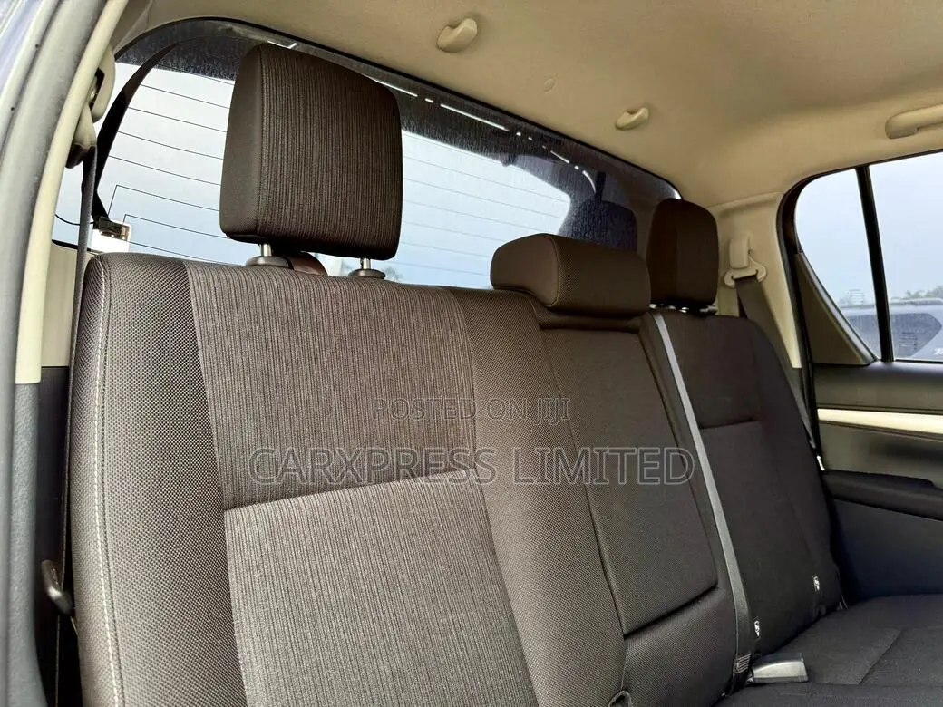 Toyota Hilux 2020 Blue