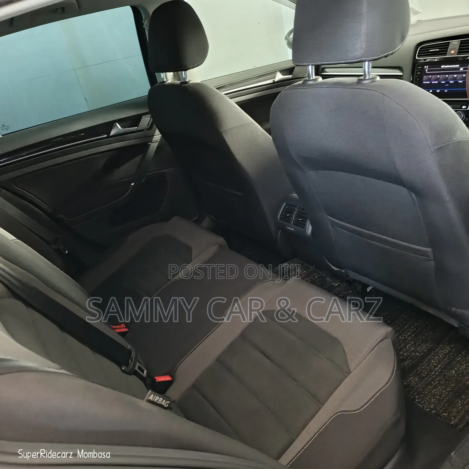Volkswagen Golf 2018 Blue