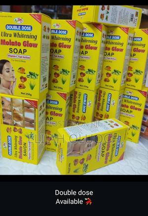 Double Dose Ultra Whitening Molato Soap - thumbnail 2