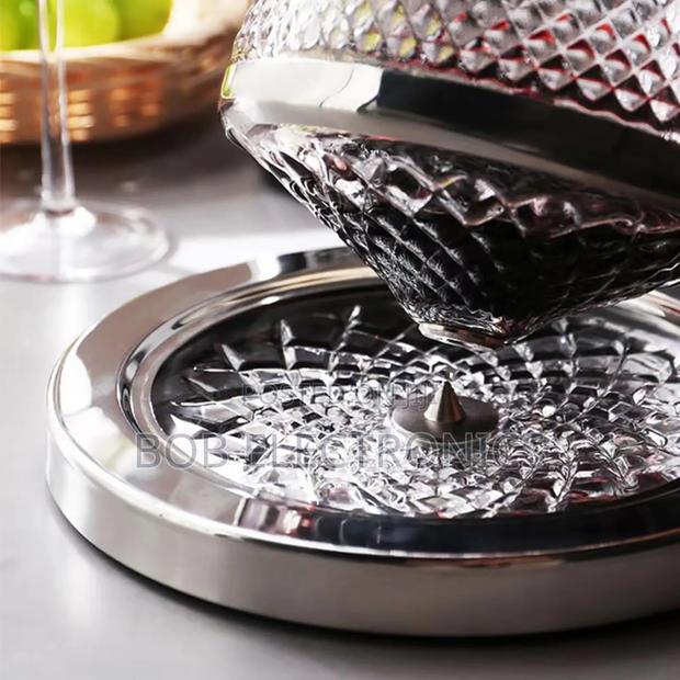 1.5l 3600 Rotating Wine Decanter - thumbnail 4