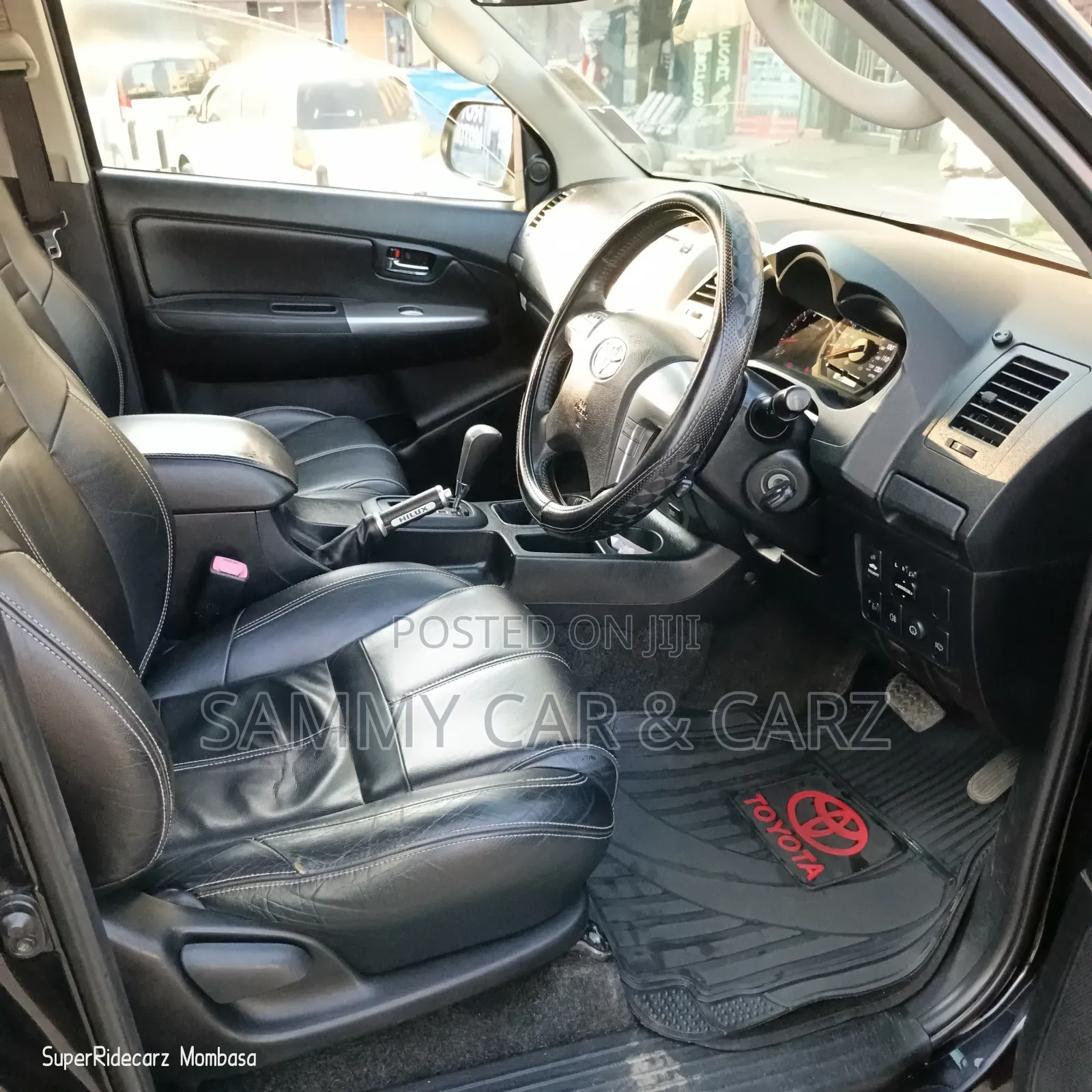 Toyota Hilux 2015 Black