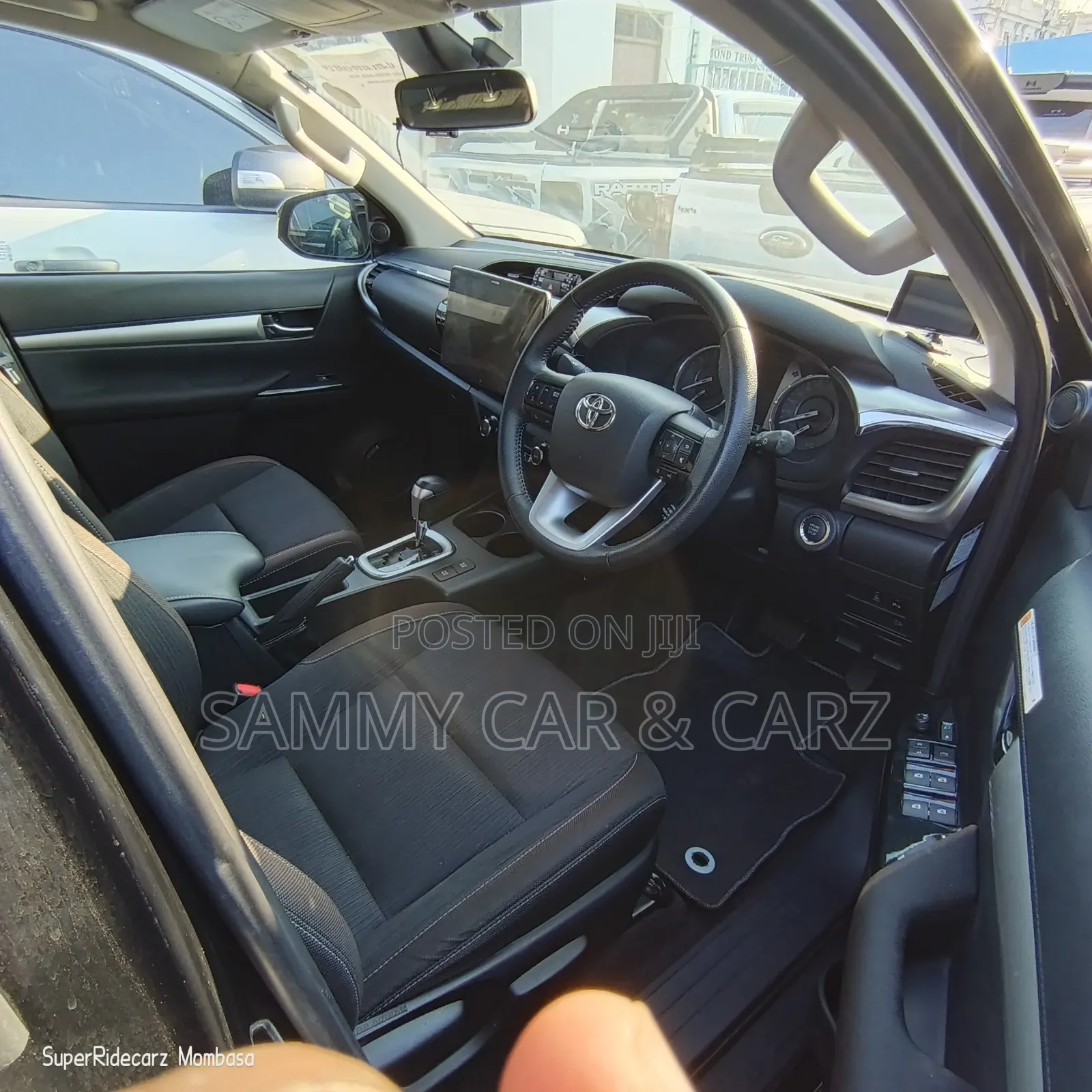 Toyota Hilux 2020 Black