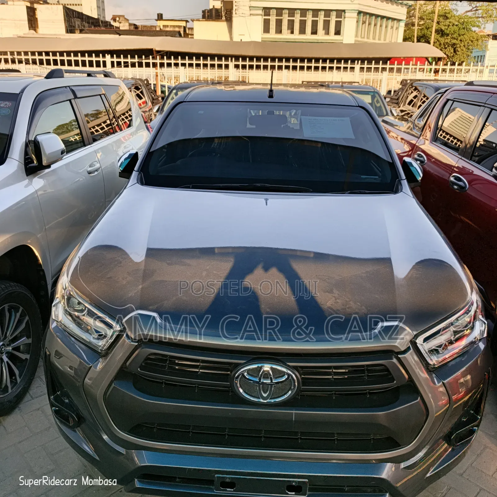 Toyota Hilux 2020 Gray