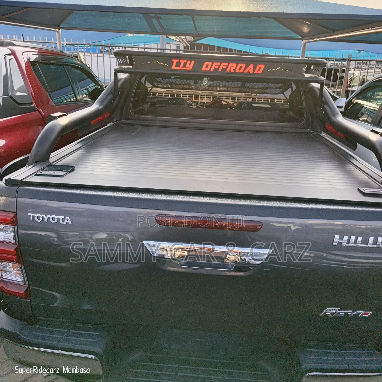 Toyota Hilux 2020 Gray