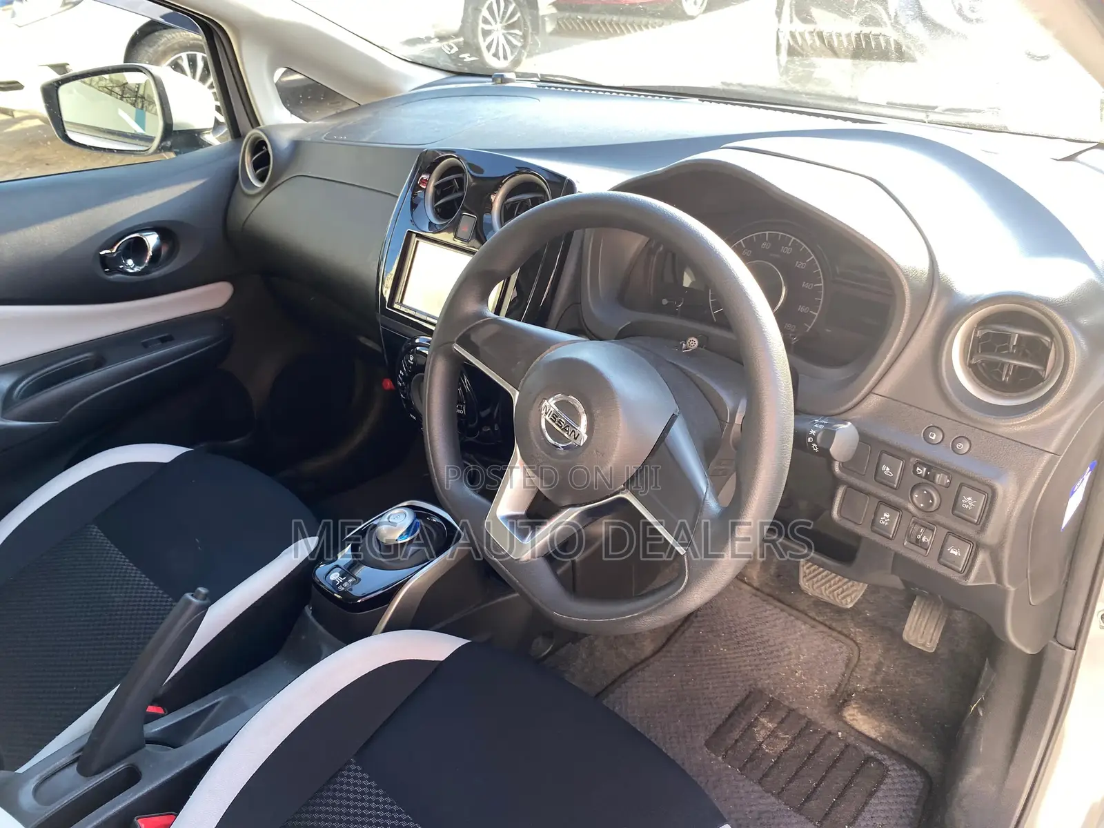 Nissan Note 2018 Silver
