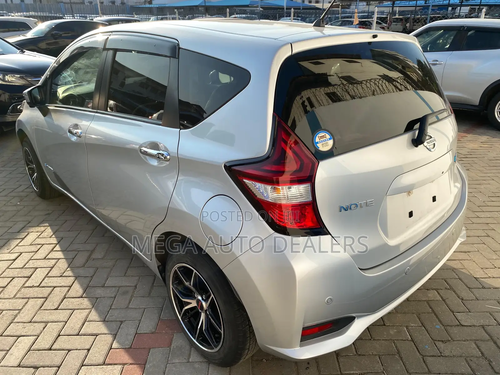 Nissan Note 2018 Silver