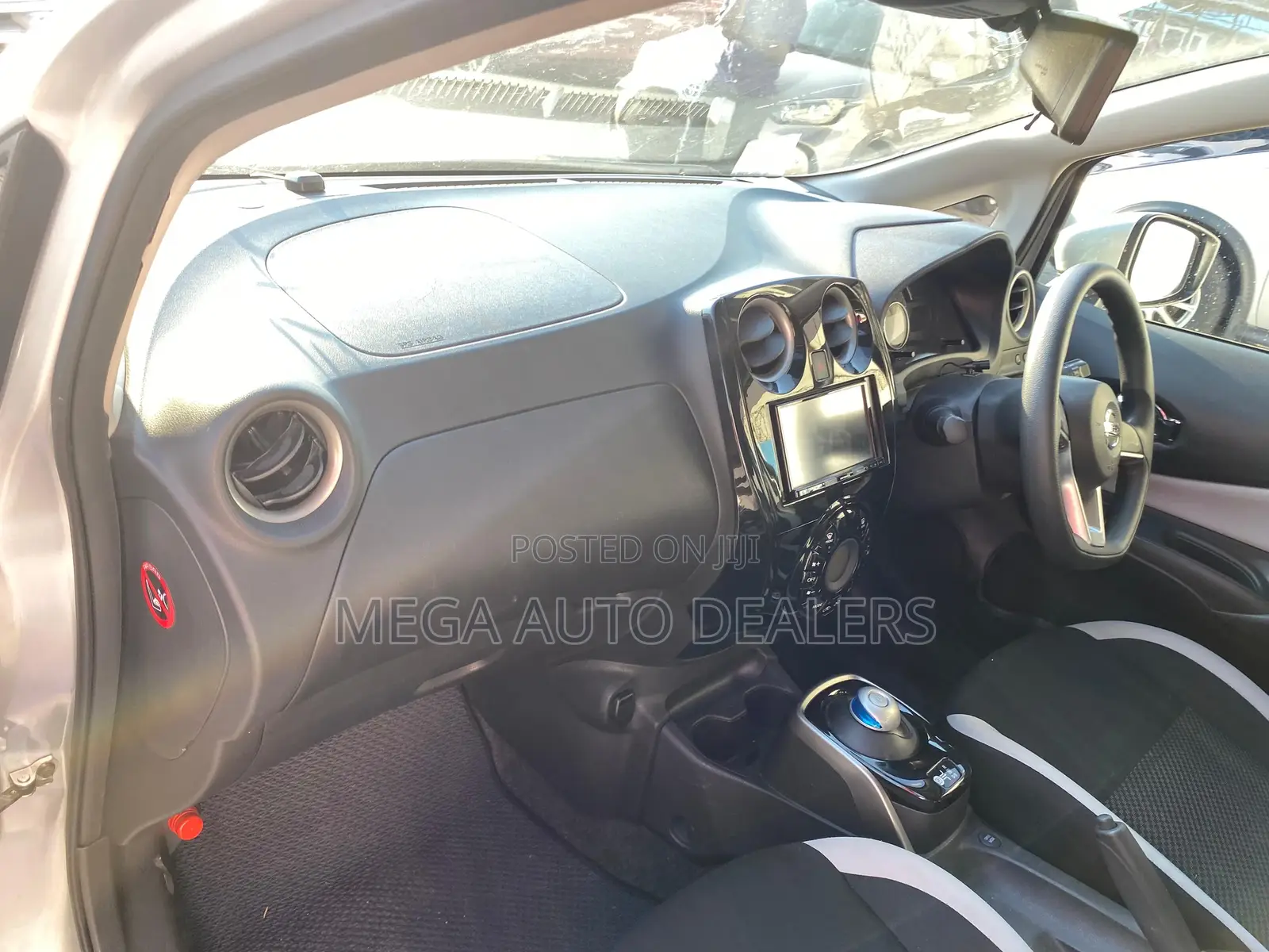 Nissan Note 2018 Silver