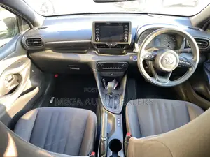 Toyota Yaris 2019 Gray