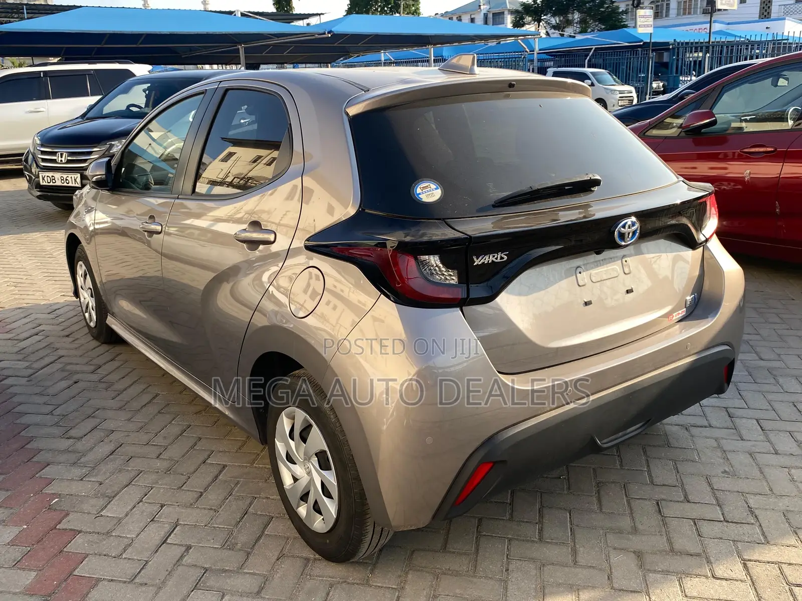 Toyota Yaris 2019 Gray