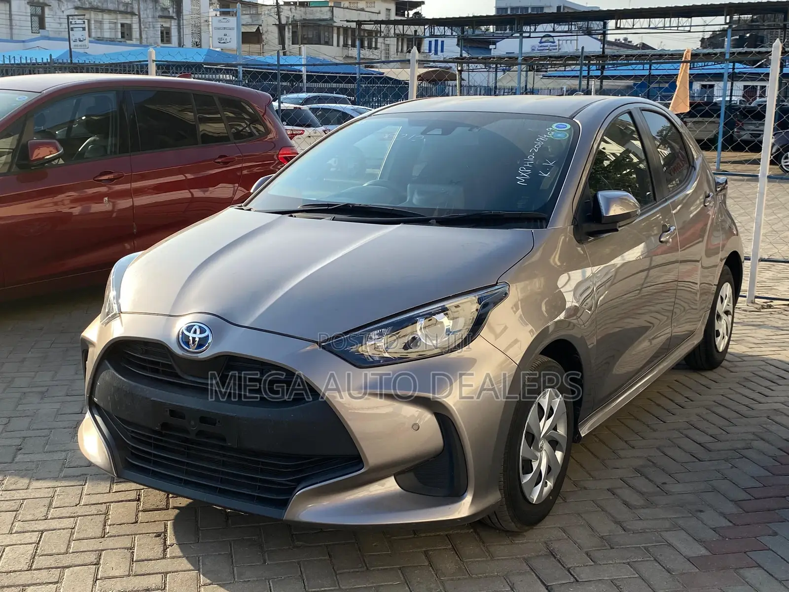 Toyota Yaris 2019 Gray