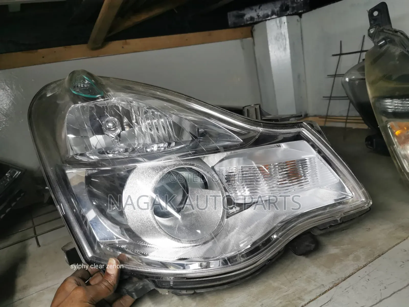 Nissan Slphy Xenon 2008 -2012
