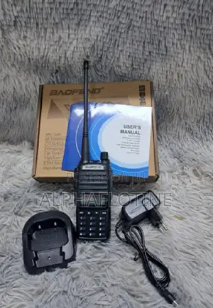 Uv-82 Handheld Uhf/VHF Walkie Talkie