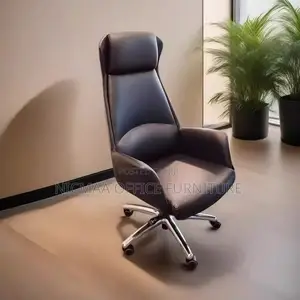 Black High-Back Executive Seat