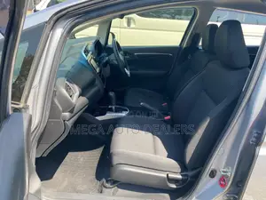 Honda Fit 2018 Silver