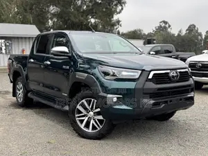 Toyota Hilux Revo Double Cab Deisel 2.4 AWD 2019 Green
