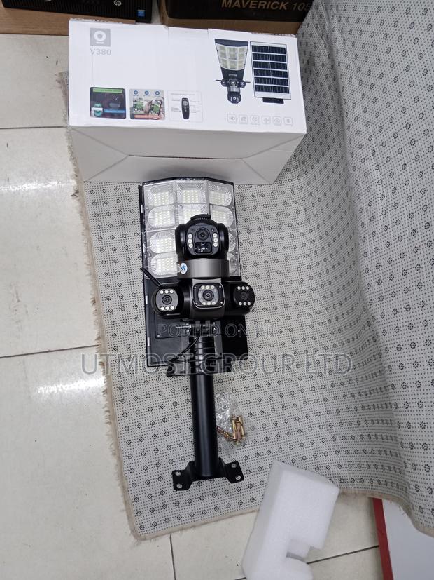3-Lens Solar Streetlight With CCTV Camera - main view