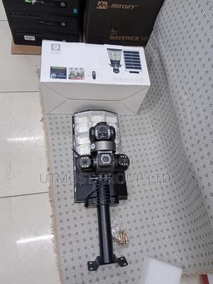 Solar Powered Streetlight With Security Camera - thumbnail 2