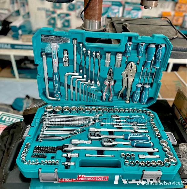 Total 142-Piece Combination Tool Set (Thkthp21426).
