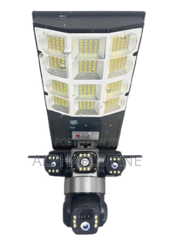 Triple Lense Solar 4g With Floodlight Camera - main view