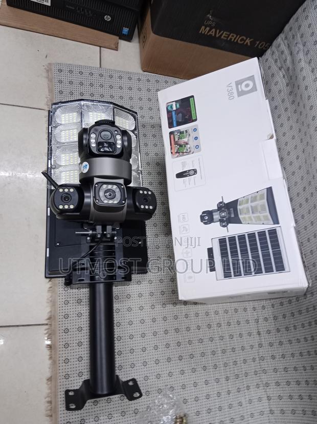 4g 6mp Solar Powered Camera Light With 3 Lenses - main view