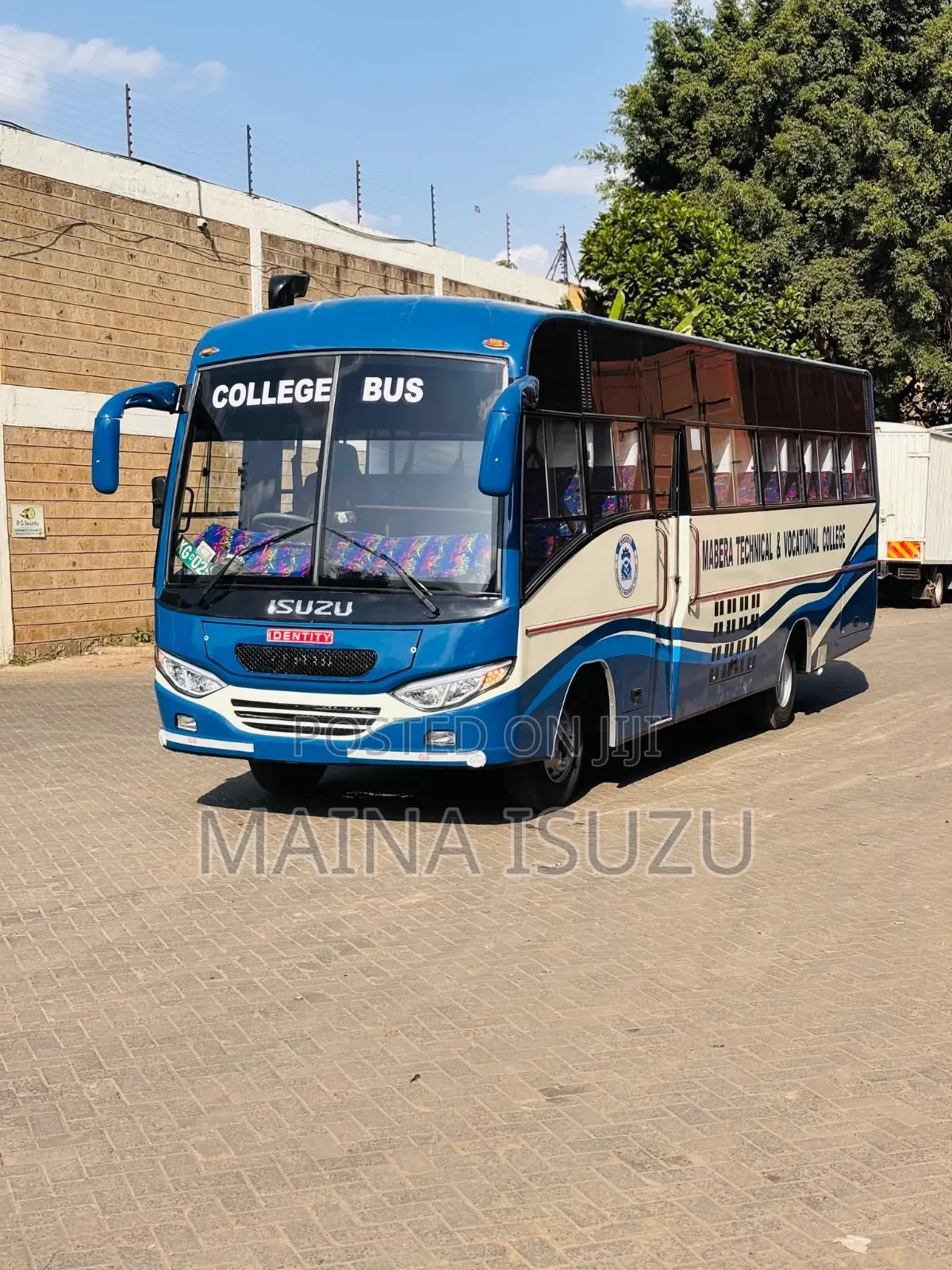 New Isuzu FRR 2023 Blue