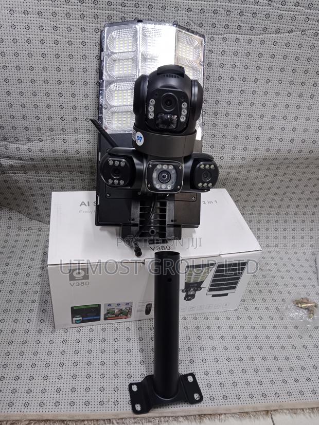 4g Solar Streetlight Camera 6mp Triple Lens Night Vision