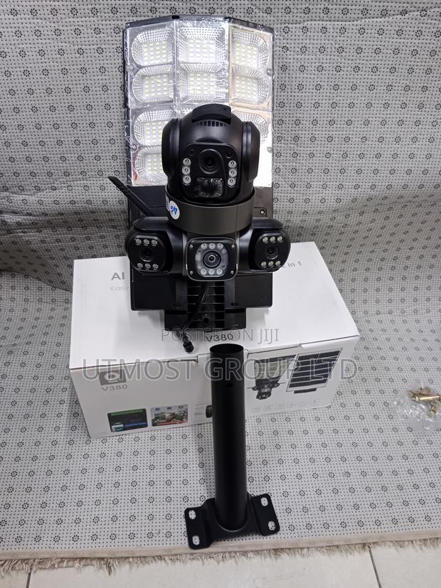 4g 6mp CCTV Camera Solar Streetlight Triple Lens - main view