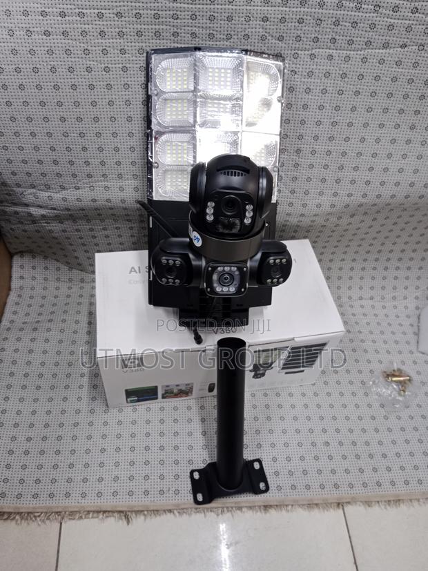 4g 6mp Triple Lens Solar Lamp With CCTV Camera - main view