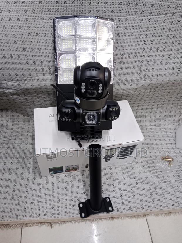 4g 6mp Solar CCTV Streetlight Motion Detect Triple Lens