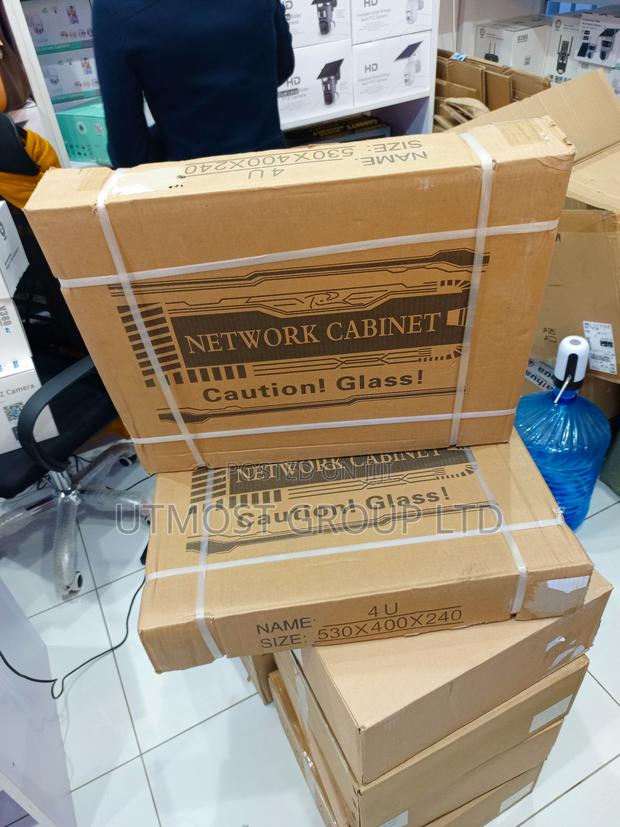 Professional 4u Data Cabinet – Wall Mounted - main view