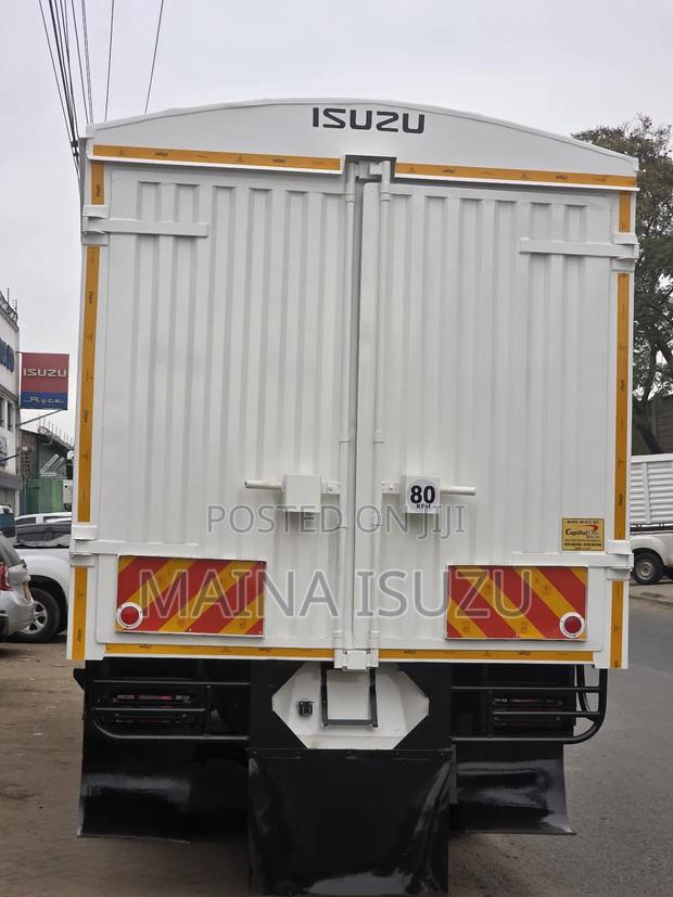 Isuzu Frr90 Bluepower - thumbnail 5