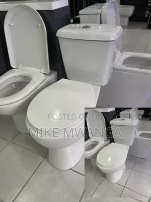 Comfortable Close Couple Toilet Seat