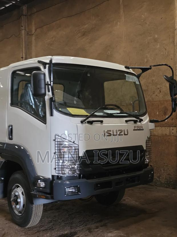 Isuzu Frr90 Cab Chassis 12 Tons Truck 2025 White