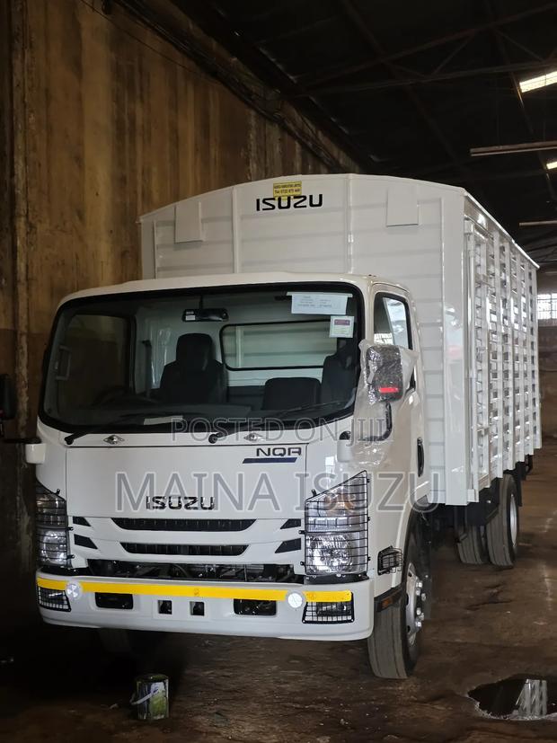 Isuzu Truck 2025 White - thumbnail 2