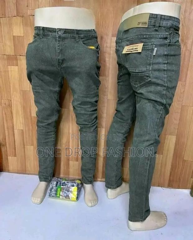 Men Tapered Slim Jeans