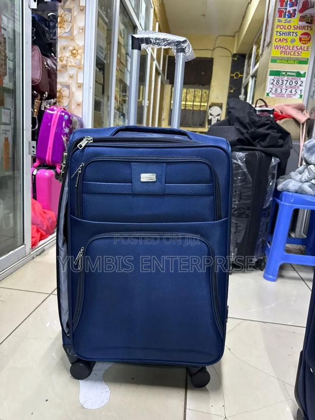 Medium Size Premium Quality Fabric 1 Medium Suitcase - main view