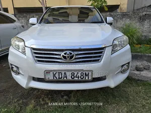 Toyota Vanguard 2014 White