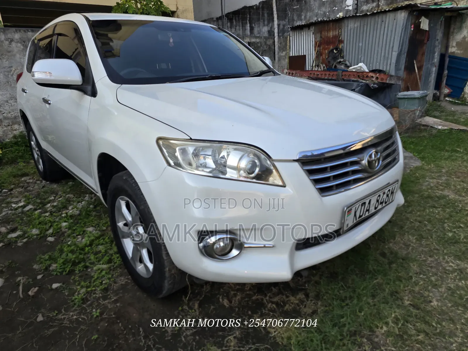 Toyota Vanguard 2014 White