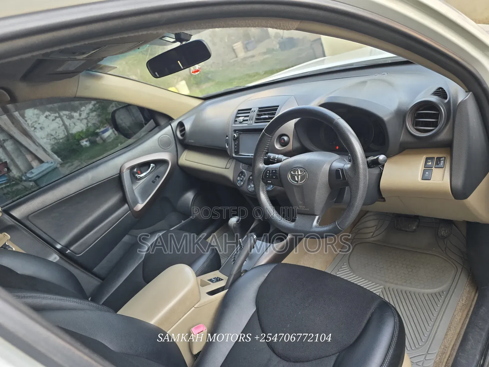 Toyota Vanguard 2014 White