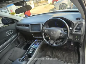 Honda Vezel 2017 White