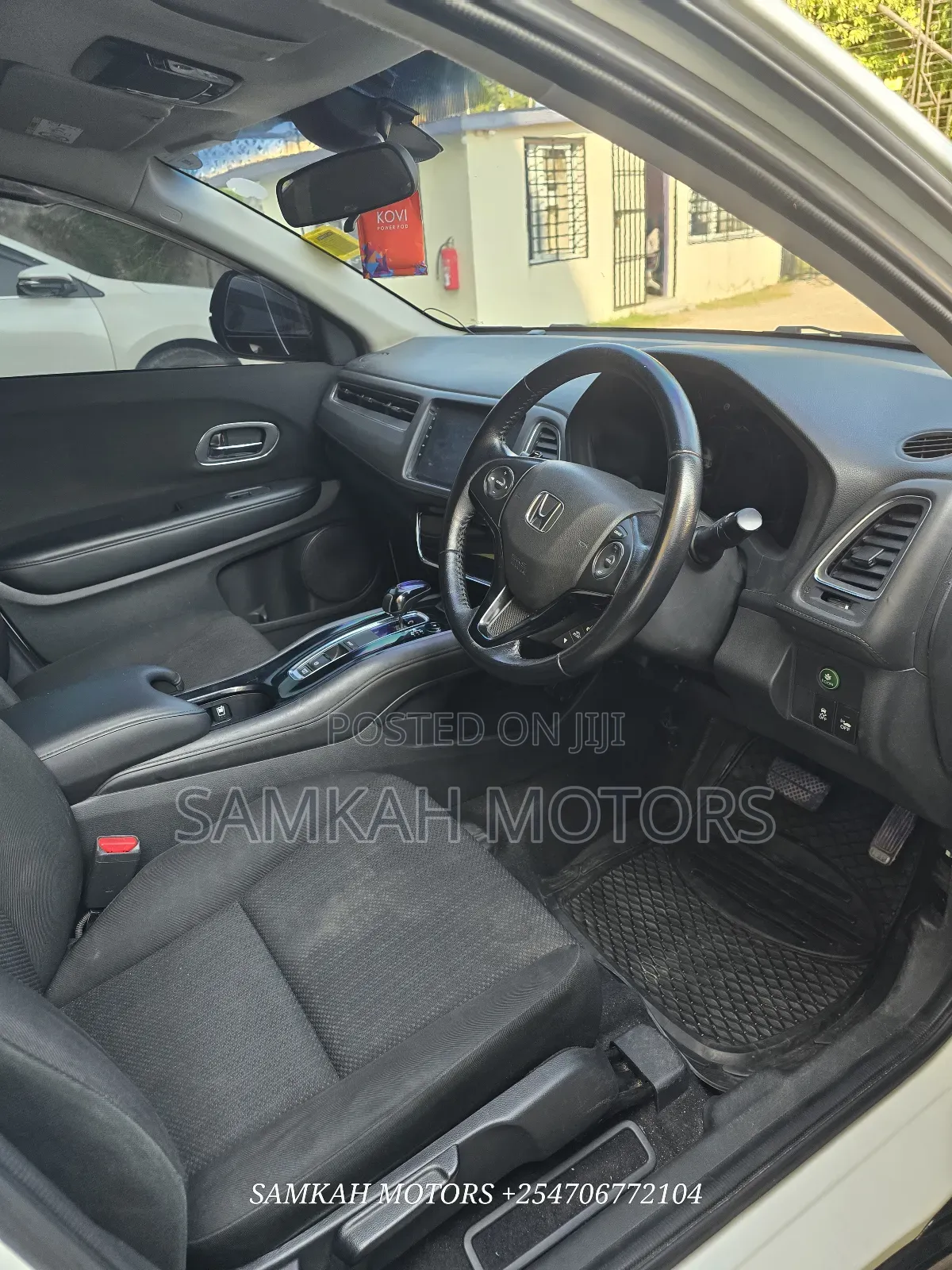 Honda Vezel 2017 White