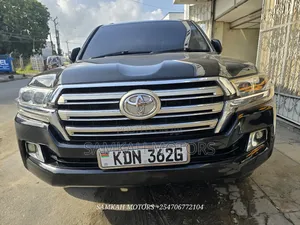 Toyota Land Cruiser 2016 Black