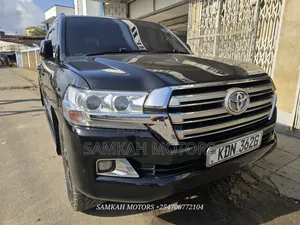 Toyota Land Cruiser 2016 Black
