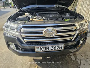 Toyota Land Cruiser 2016 Black