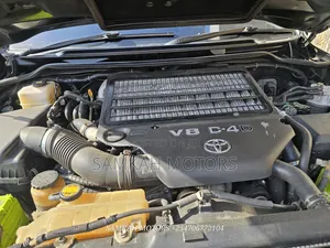 Toyota Land Cruiser 2016 Black